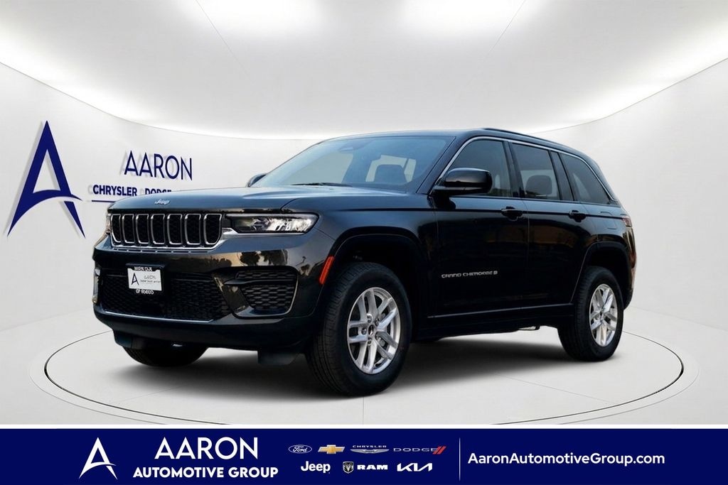 Used 2025 Jeep Grand Cherokee Laredo SUV