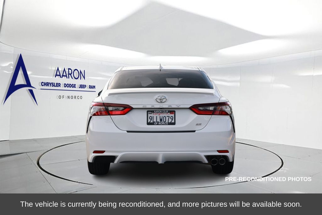 2024 Toyota Camry SE photo 2