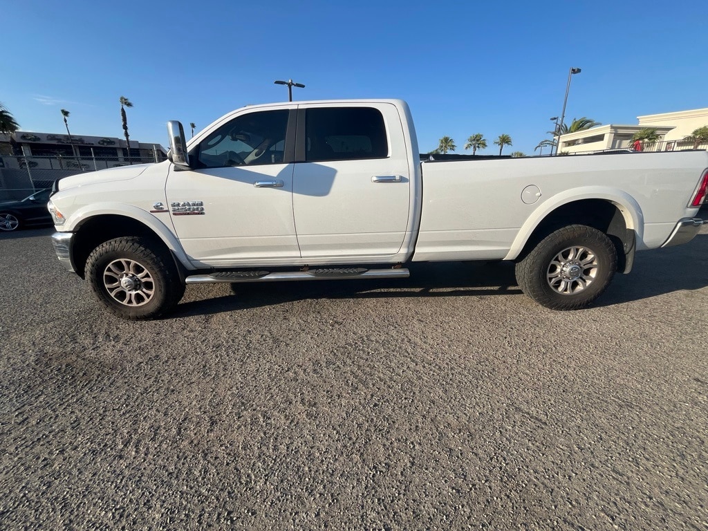 Used 2018 RAM Ram 2500 Pickup Laramie with VIN 3C6UR5KL1JG289583 for sale in Norco, CA