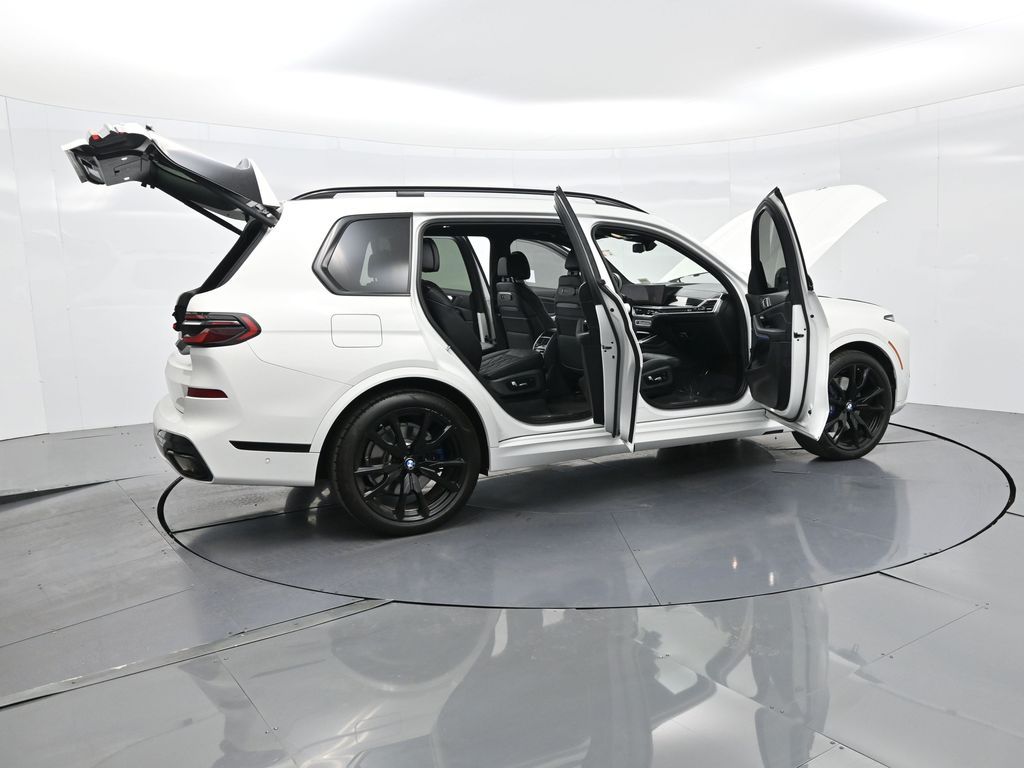 2023 Bmw X7 xDrive40i photo 4