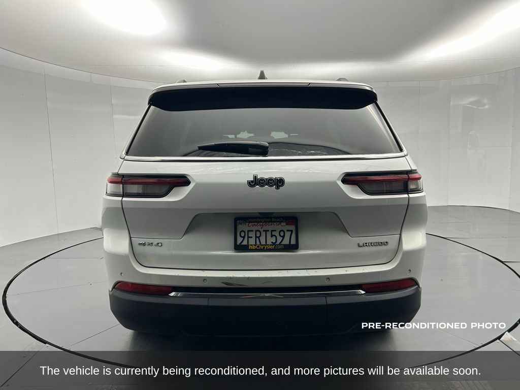 2023 Jeep Grand Cherokee Laredo photo 4
