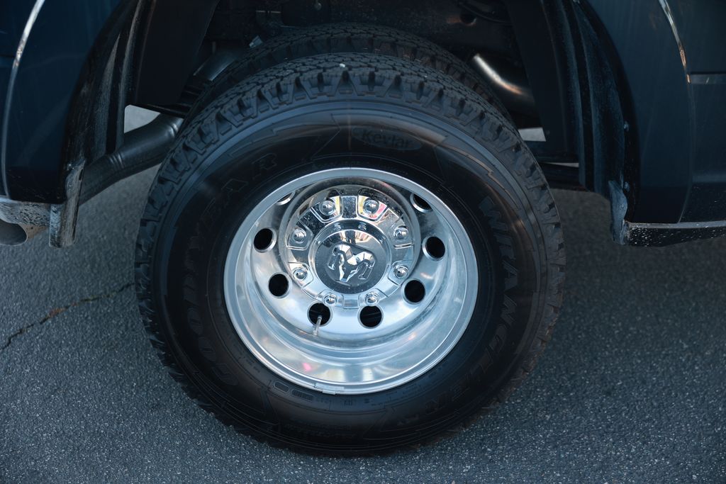 2026 RAM 3500 Limited - Photo 10
