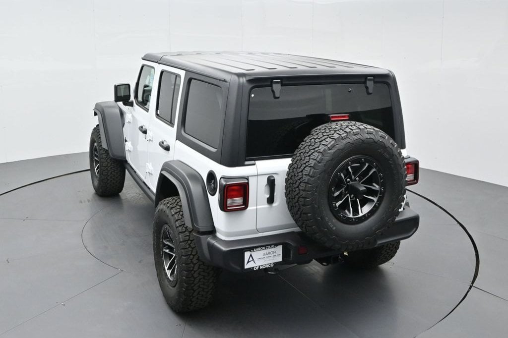 2025 Jeep Wrangler 4-Door Willys - Photo 24