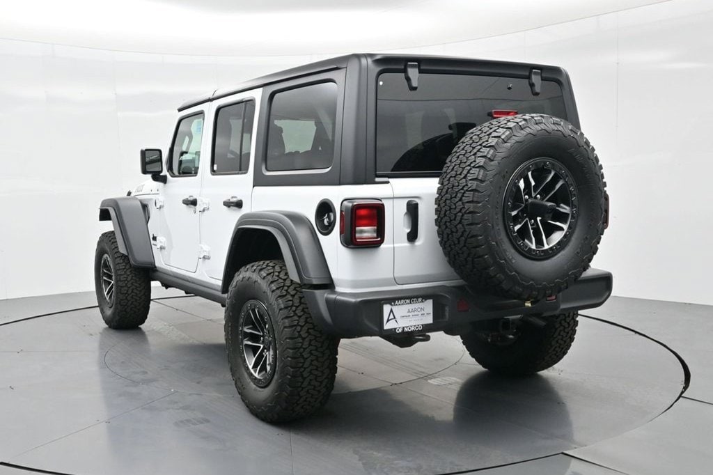 2025 Jeep Wrangler 4-Door Willys - Photo 7