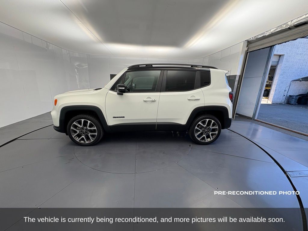 2022 Jeep Renegade Limited photo 2