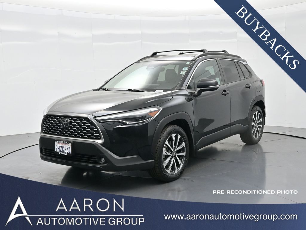 2023 Toyota Corolla Cross XLE