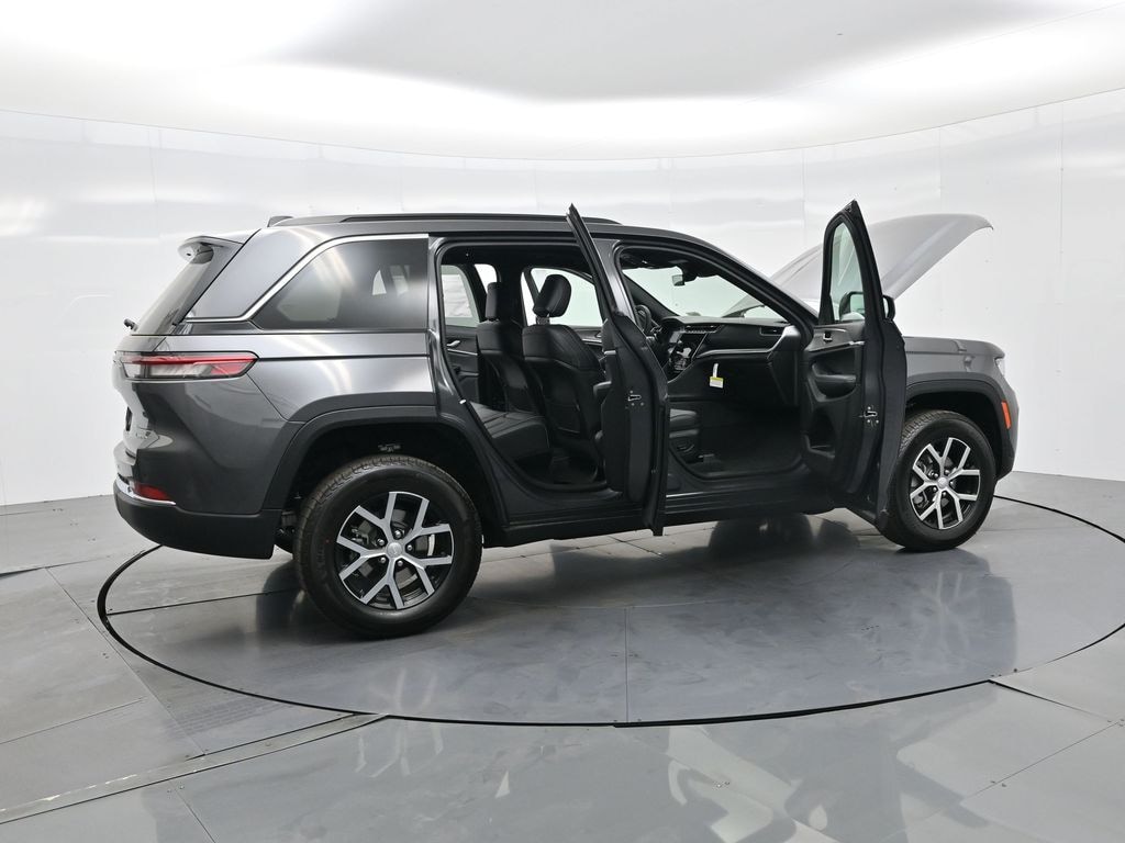 New 2025 Jeep Grand Cherokee Limited Sport Utility