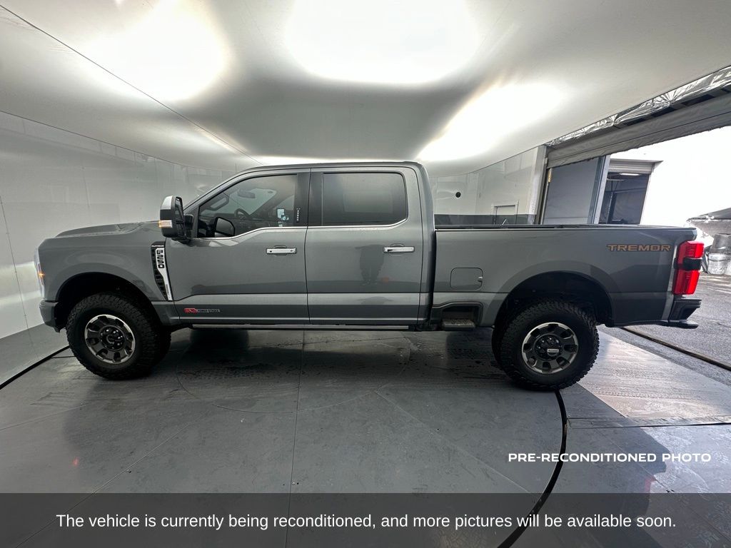 2024 Ford F-250 Platinum photo 2