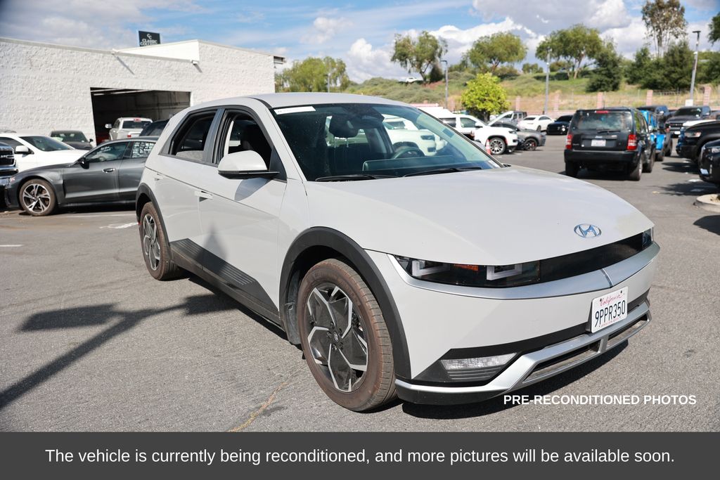 2024 Hyundai IONIQ 5 SE photo 3