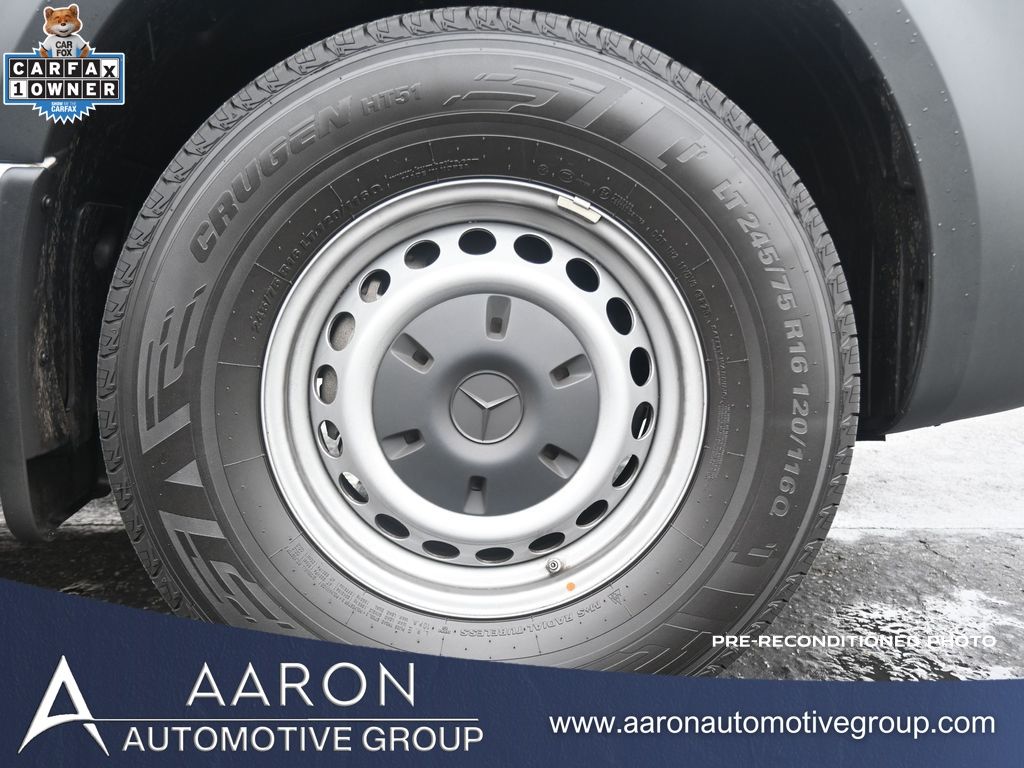 2024 Mercedes-Benz Sprinter Crew Van Base's photo