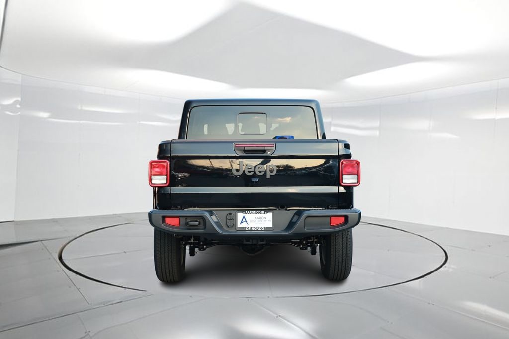 New 2026 Jeep Gladiator Sport S Pickup