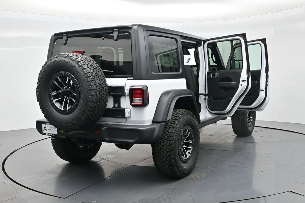2025 Jeep Wrangler 4-Door Willys - Photo 37