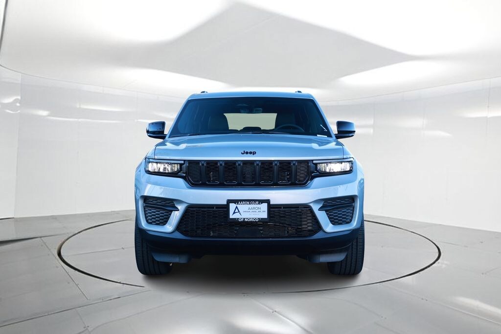 New 2025 Jeep Grand Cherokee Altitude X Sport Utility