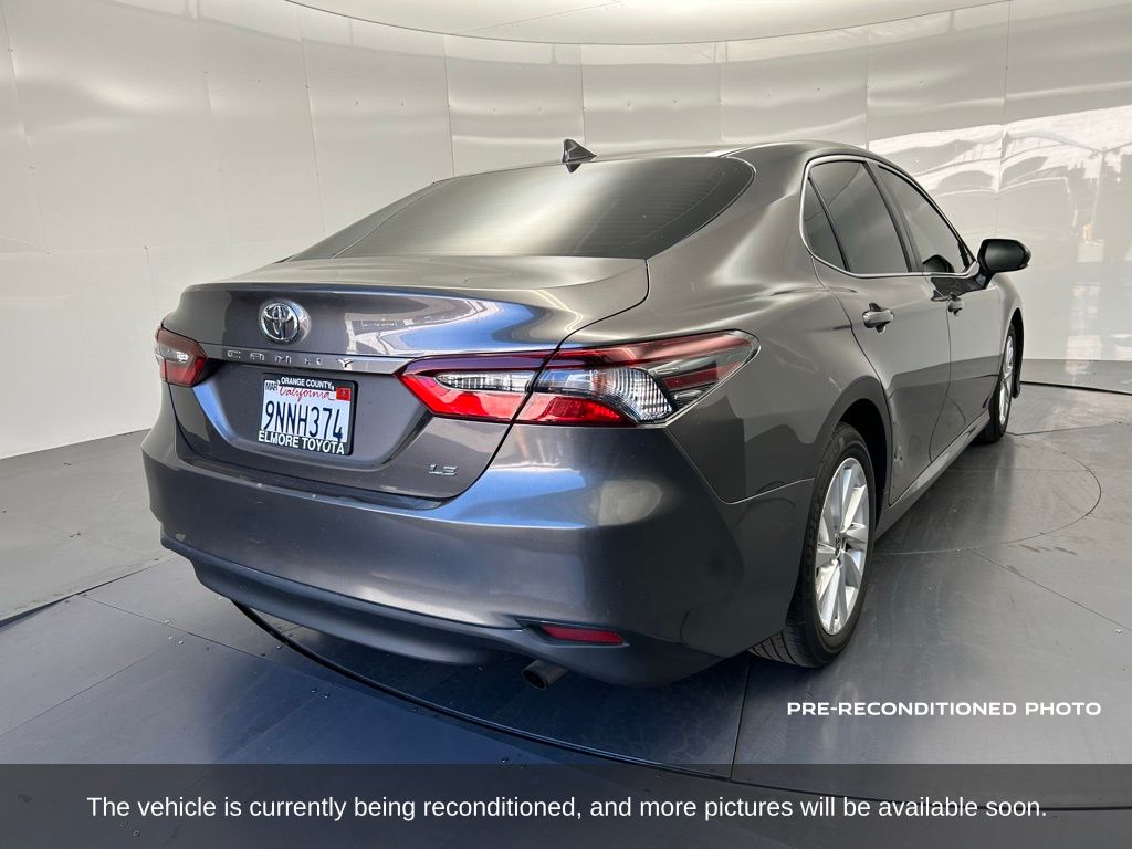 2023 Toyota Camry LE photo 4