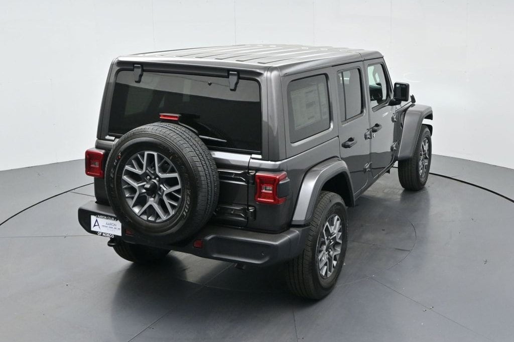 2025 Jeep Wrangler 4-Door Sahara - Photo 24