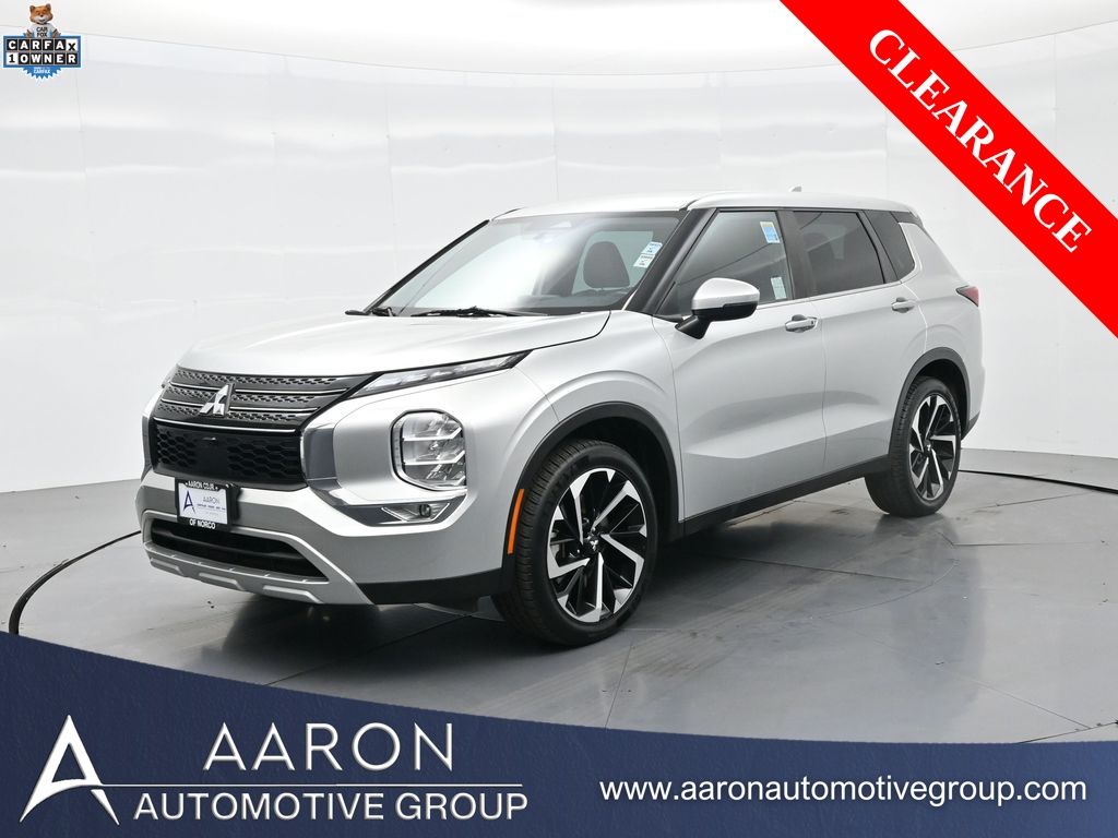 2023 Mitsubishi Outlander SE Special Edition