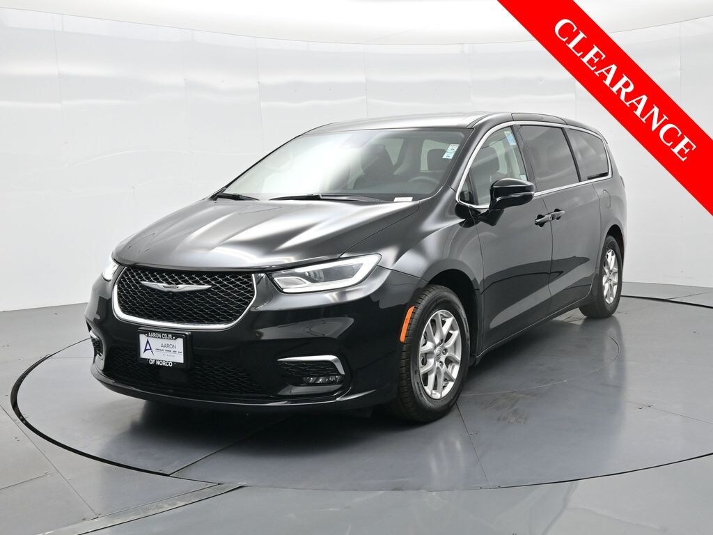 Used 2024 Chrysler Pacifica Touring L Van Passenger Van