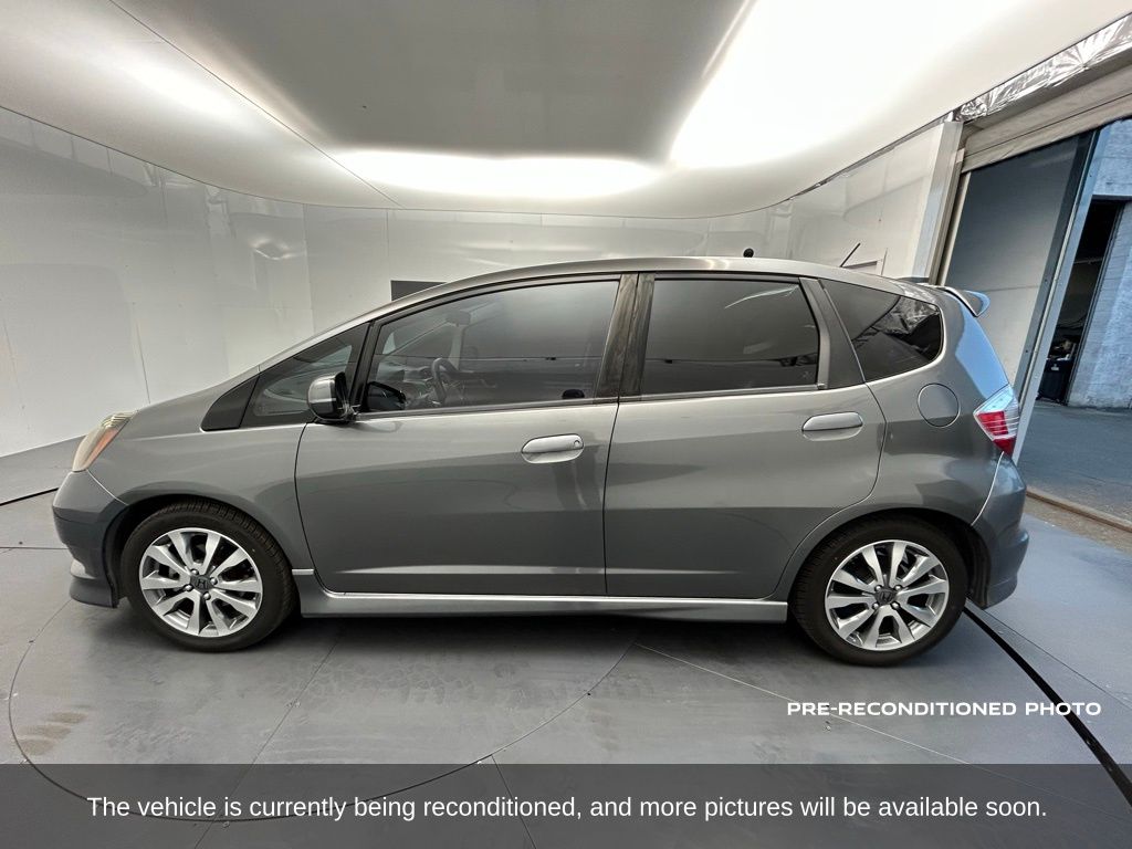 2013 Honda Fit Sport Navi photo 2