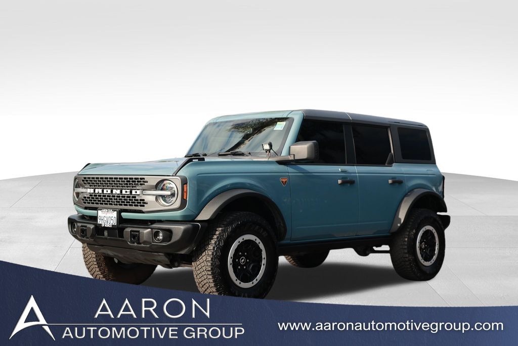 2023 Ford Bronco Badlands 4x4's photo