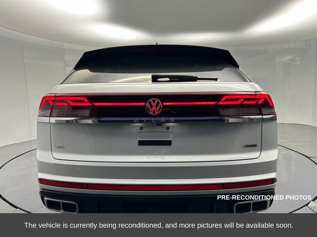 2024 Volkswagen Atlas Cross Sport SEL Premium R-Line photo 3