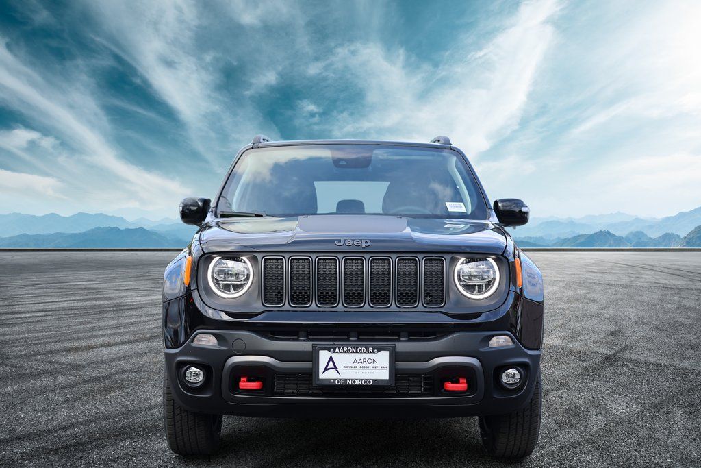 2023 Jeep Renegade Trailhawk photo 4