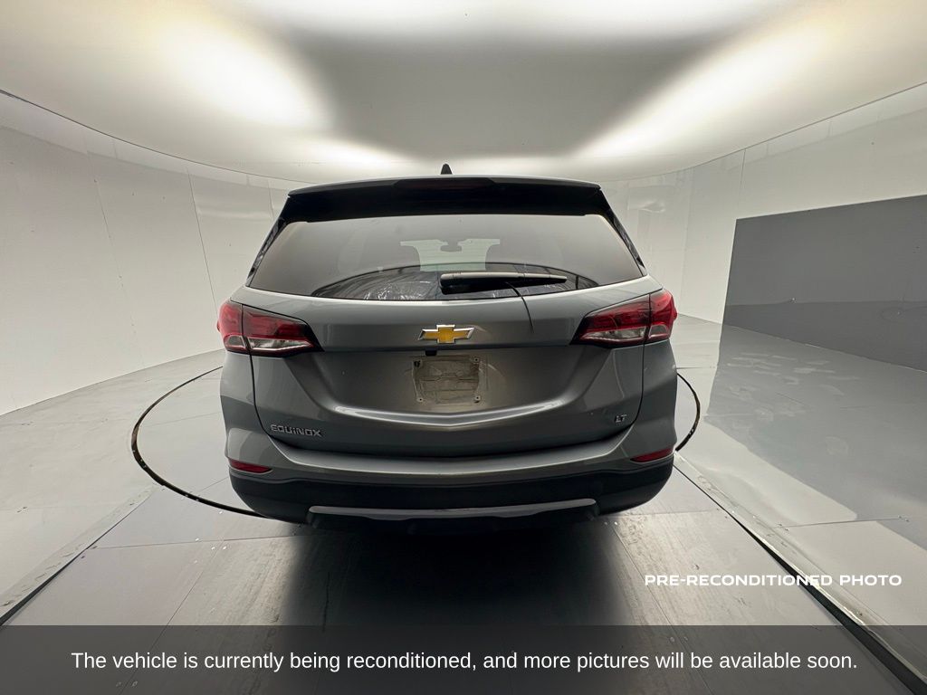 2023 Chevrolet Equinox photo 3