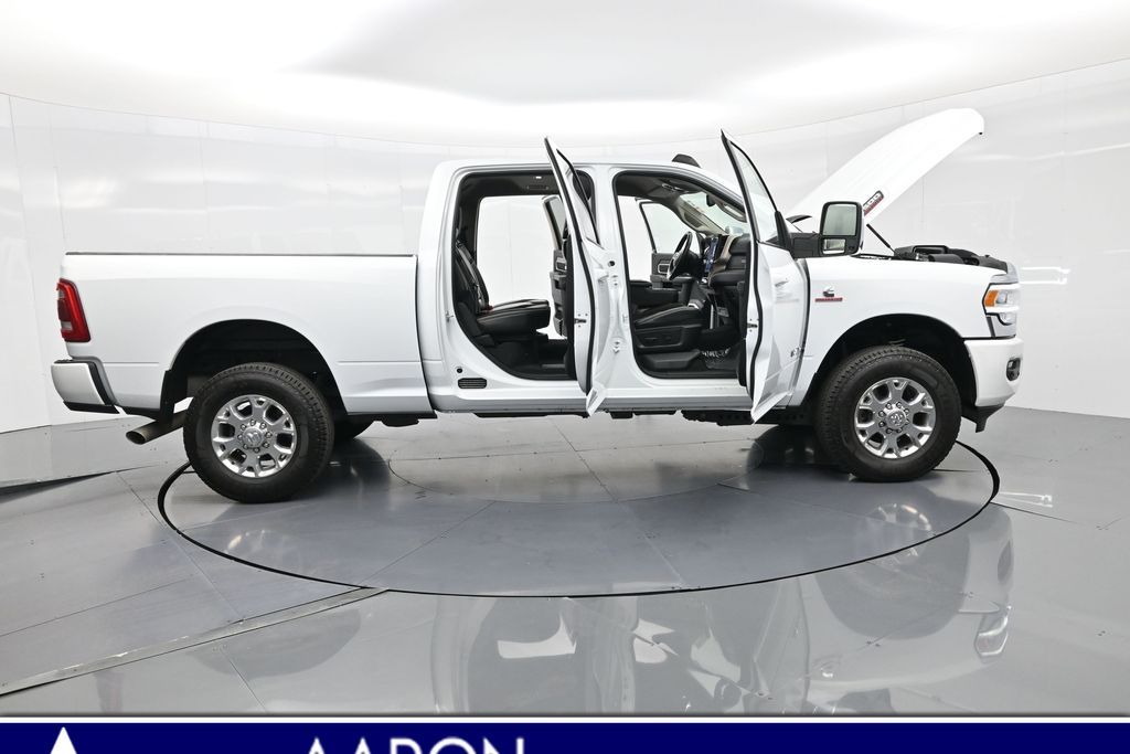 2024 Ram 2500 Laramie photo 3