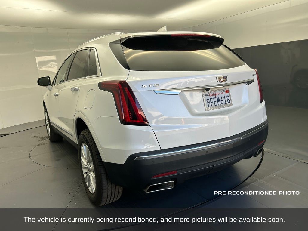 2023 Cadillac XT5 Luxury photo 3