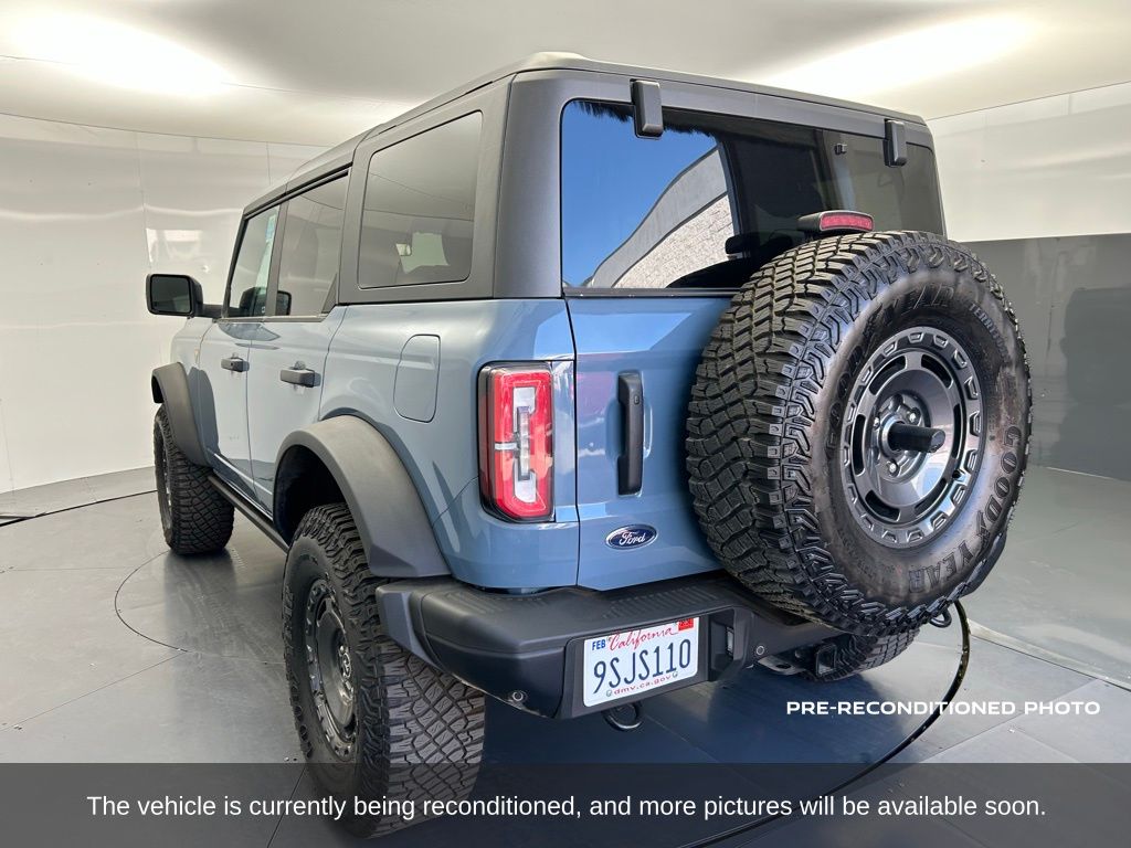 2024 Ford Bronco Badlands photo 3