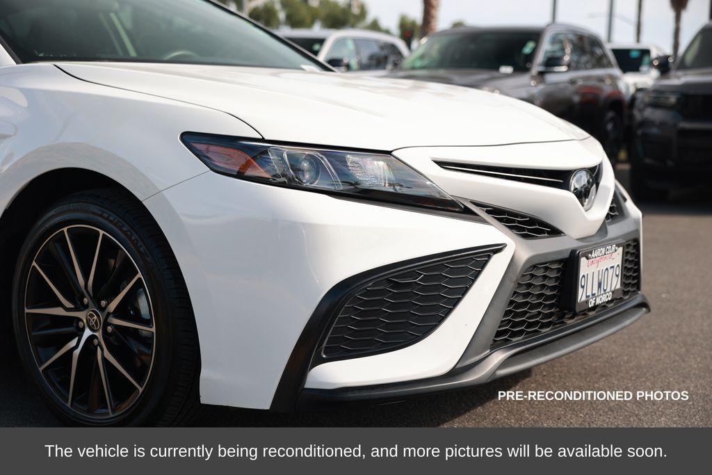 2024 Toyota Camry SE photo 6
