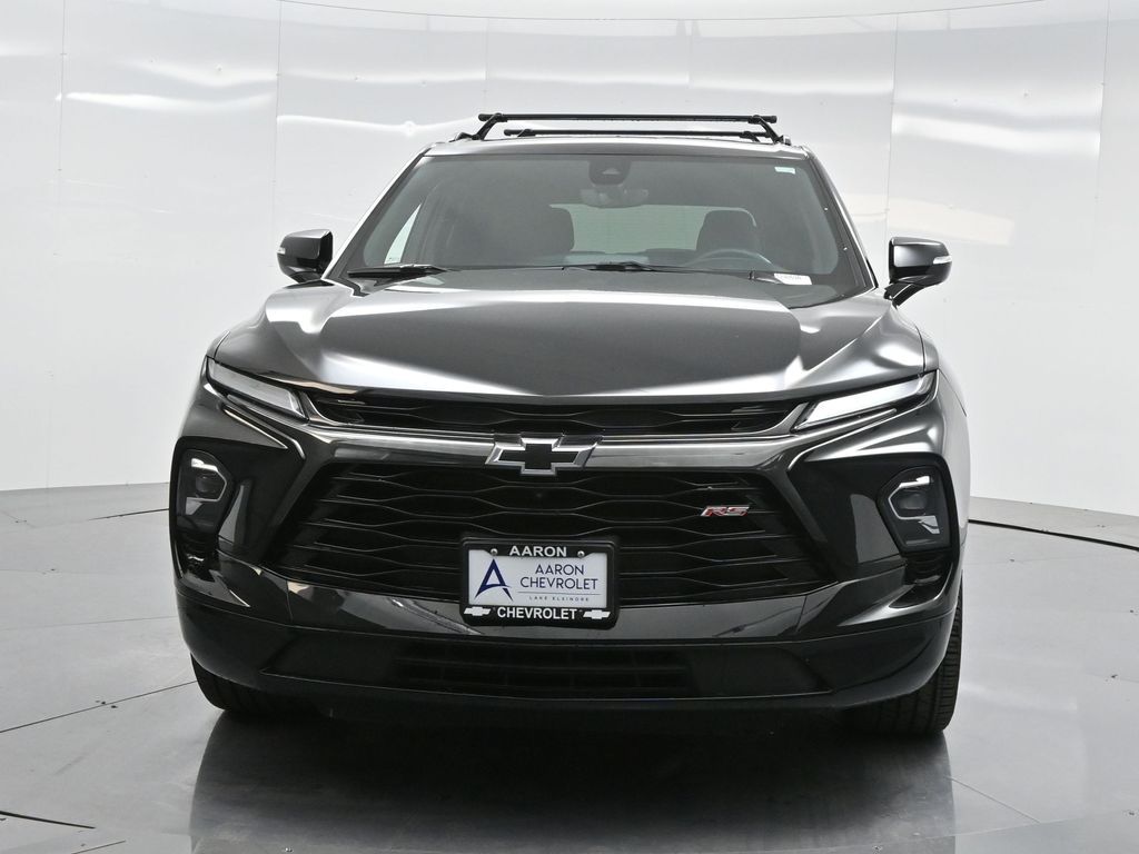 2024 Chevrolet Blazer RS photo 2