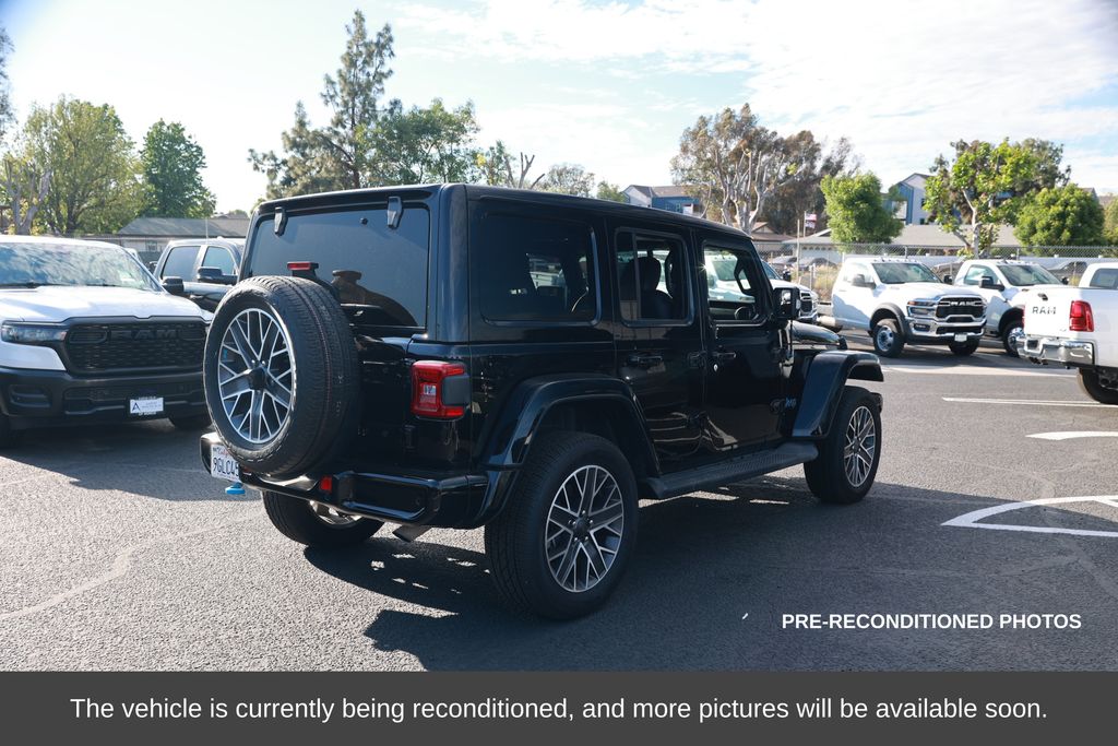 2023 Jeep Wrangler 4xe Sahara photo 4