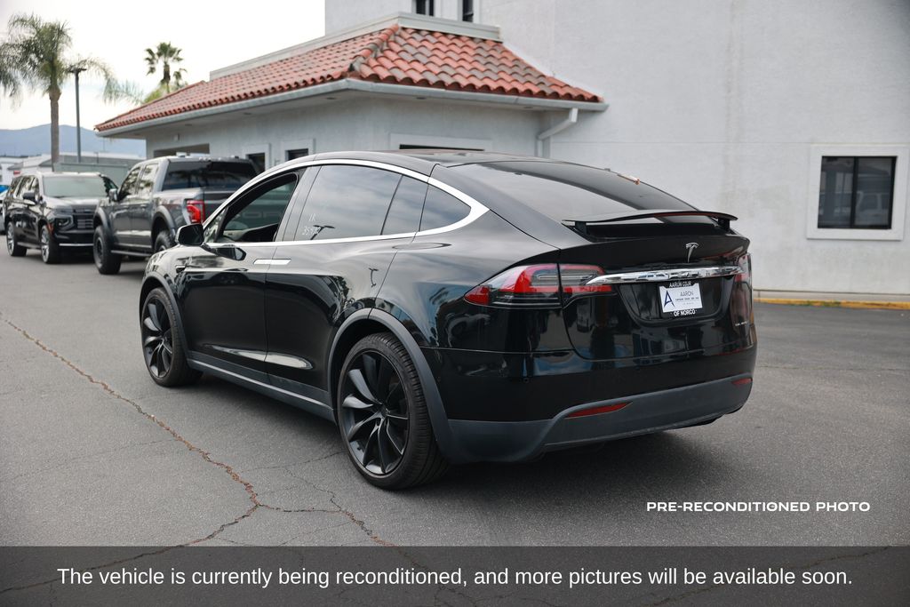 2021 Tesla Model X photo 3