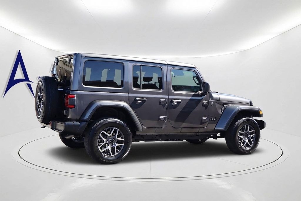 Certified 2025 Jeep Wrangler Sahara SUV