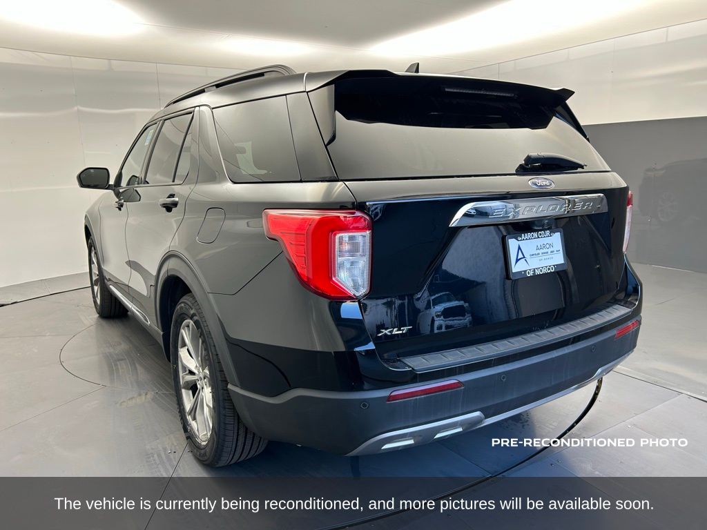 2022 Ford Explorer XLT photo 3