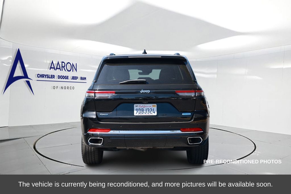 2022 Jeep Grand Cherokee 4xe Overland photo 2