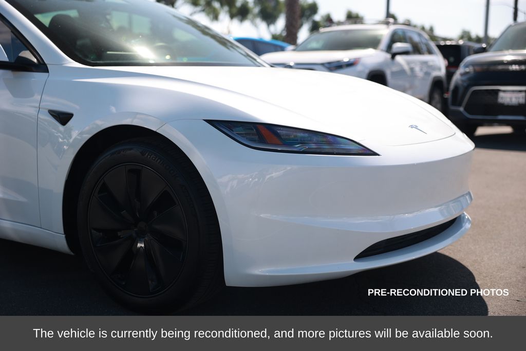 2025 Tesla Model 3 Long Range photo 5
