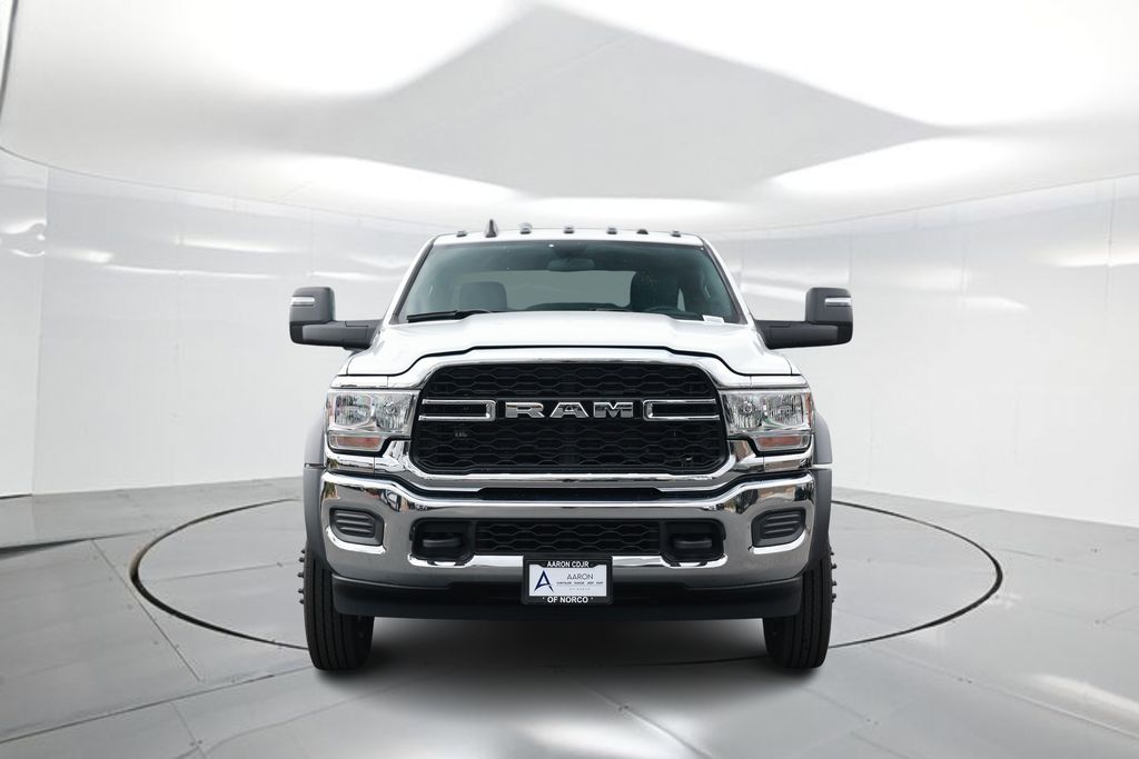 2024 Ram 5500 Tradesman photo 4
