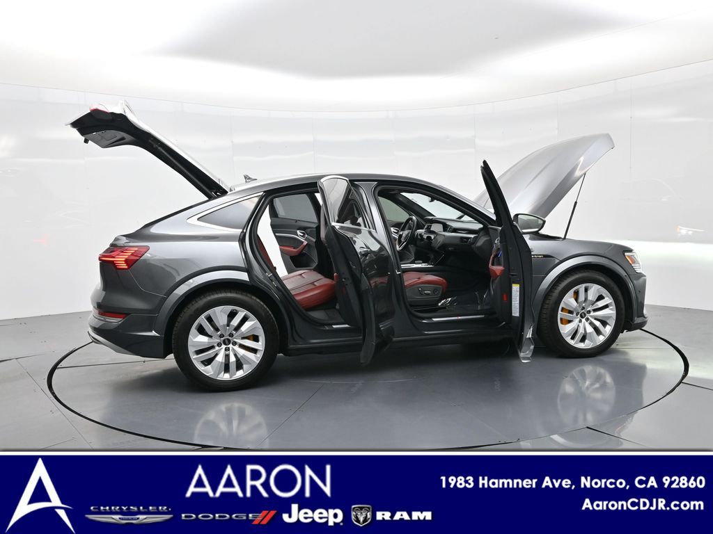 2022 Audi e-tron Sportback Premium Plus photo 3