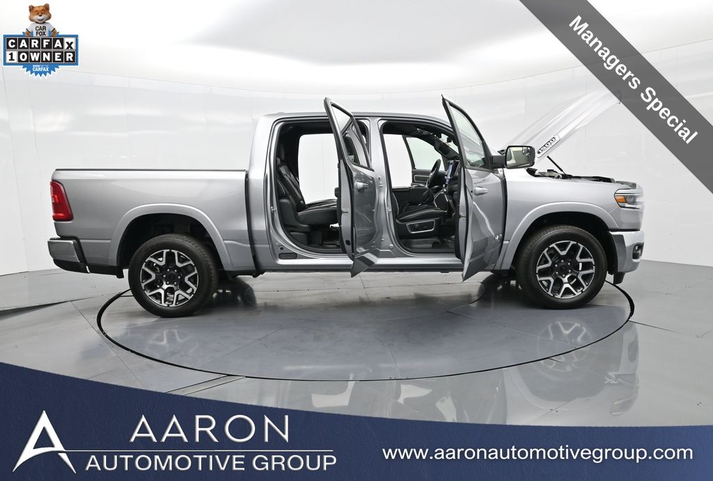2025 Ram 1500 Laramie photo 3