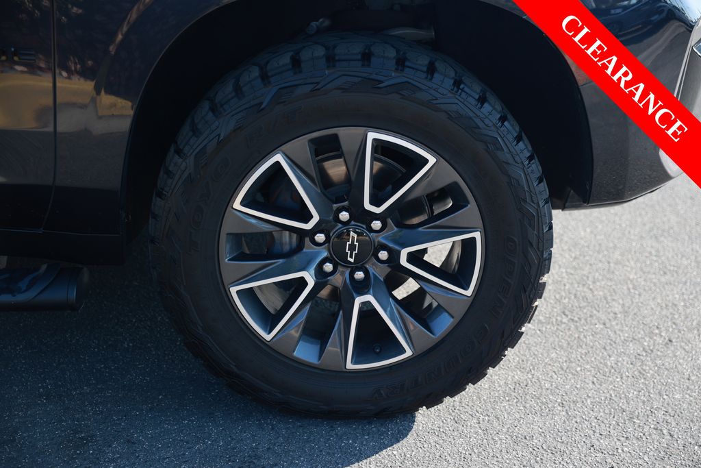2022 Chevrolet Tahoe Z71 photo 3