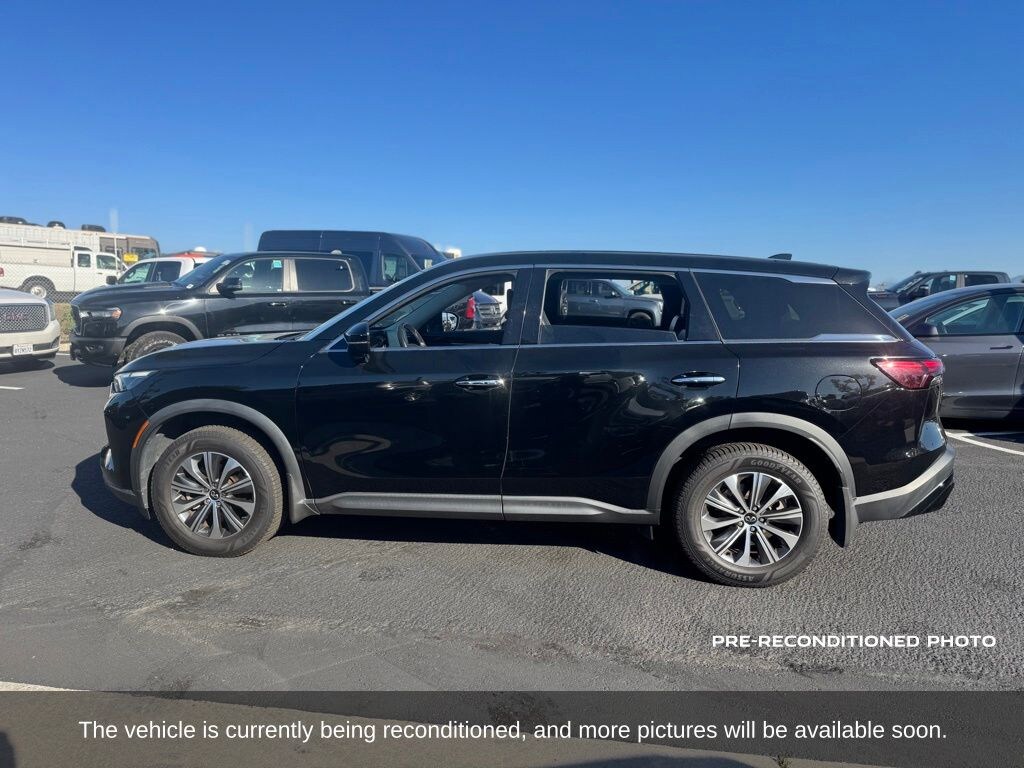 Used 2023 INFINITI QX60 PURE SUV