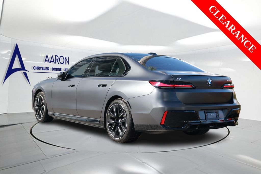 Used 2025 BMW i7 xDrive60 Sedan
