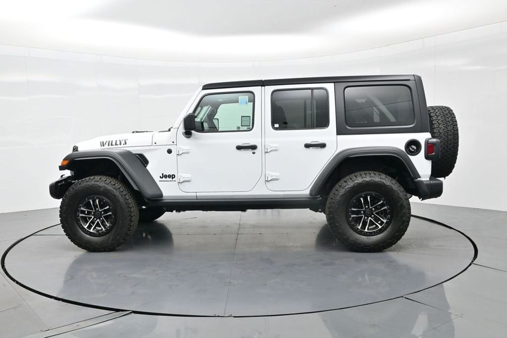 2025 Jeep Wrangler 4-Door Willys - Photo 10