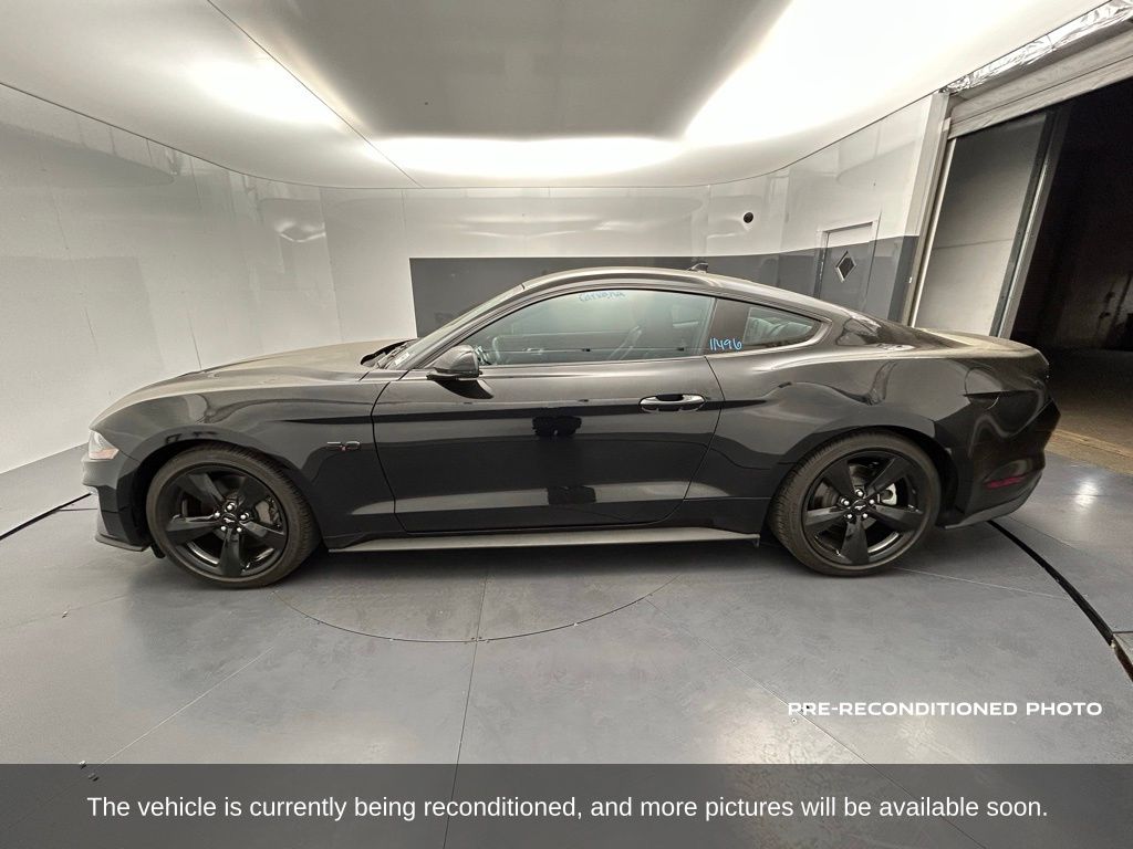 2022 Ford Mustang GT Premium photo 2