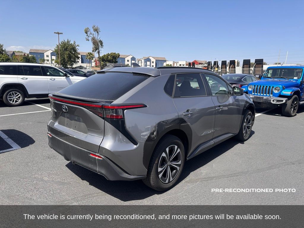 2023 Toyota bZ4X XLE photo 6