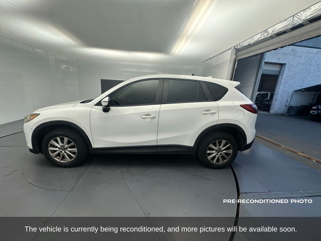2016 Mazda CX-5 Sport photo 2