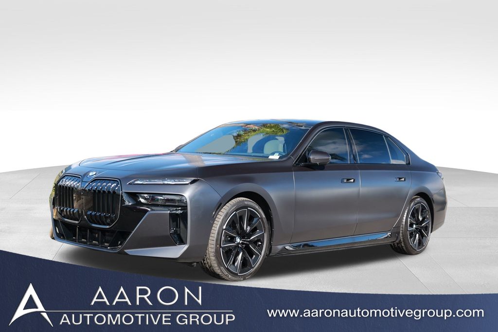 2025 BMW i7 xDrive60 Sedan's photo