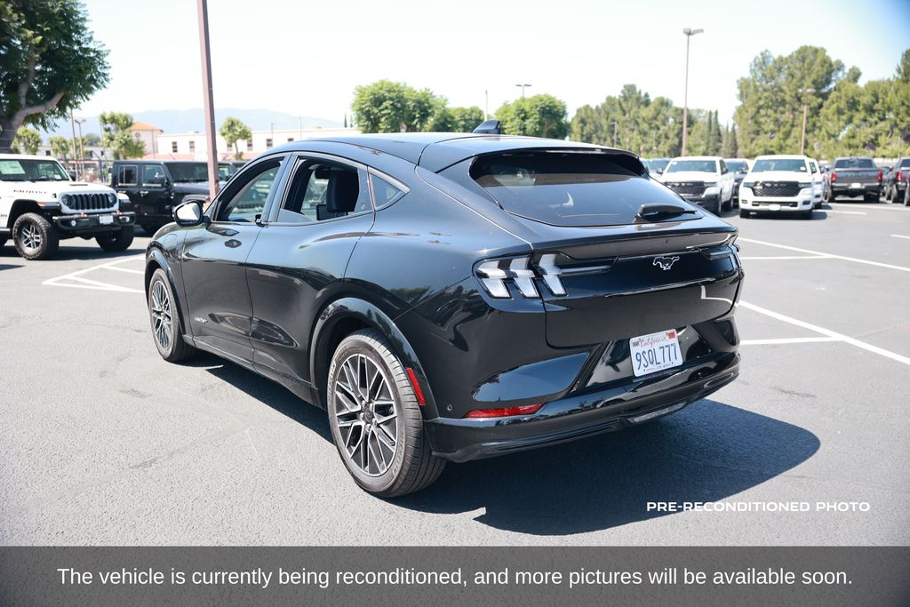 2024 Ford Mustang Mach-E Premium photo 3