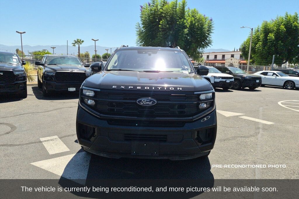 Used 2025 Ford Expedition Active SUV